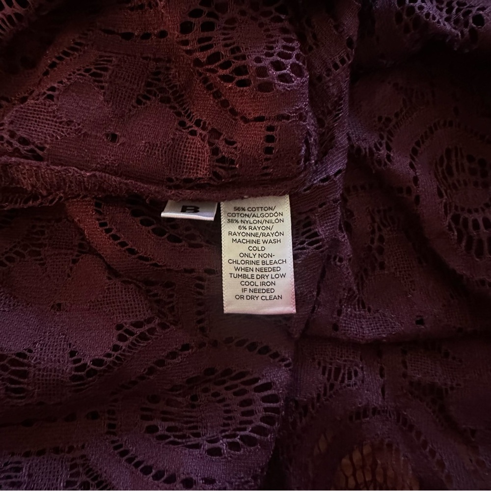 Loft Lace Shell - Picture 6 of 6